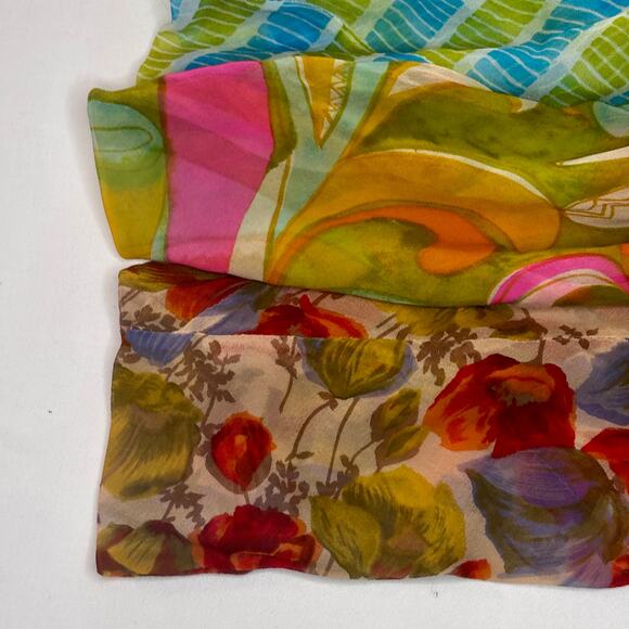 Lot of 4 Vintage Silk Infinity Scarves Neckerchiefs Novelty Print Wounded Bird - Picture 8 of 12